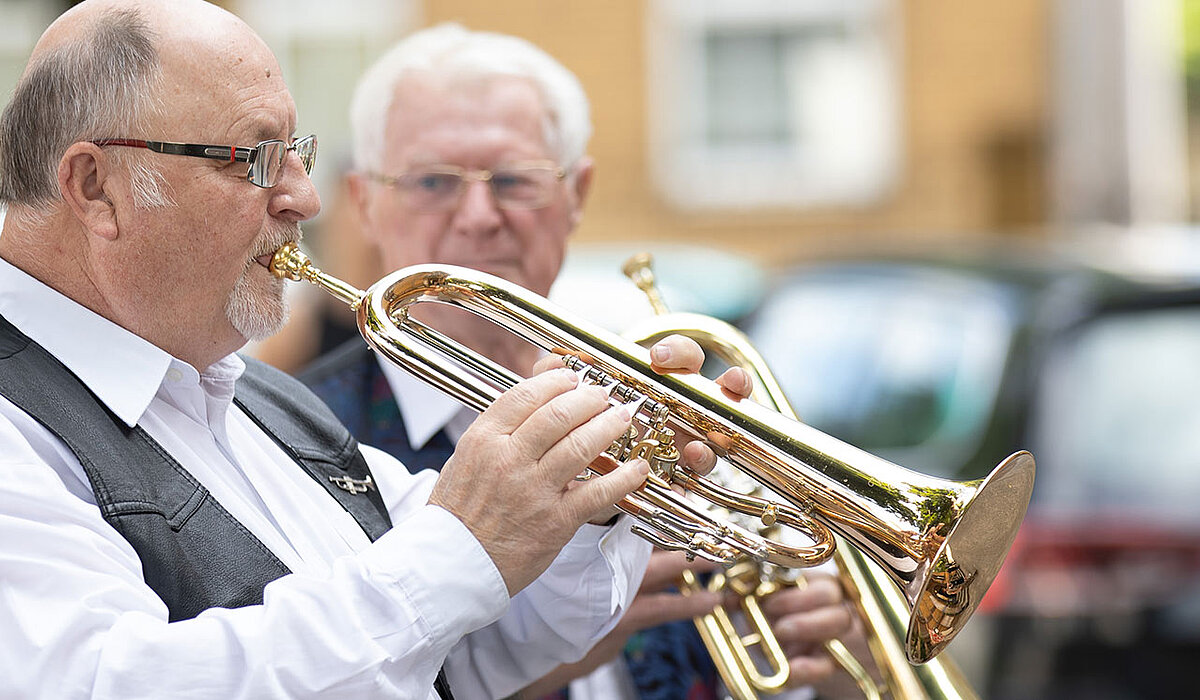 2 Männer mit Flügelhorn